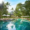 Pool_1040x1040-1-320x320.jpg